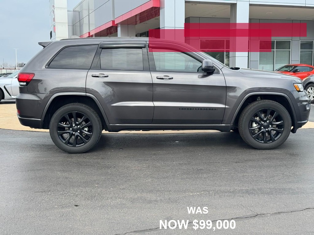 Jeep Grand Cherokee Vehicle Full-screen Gallery Image 02