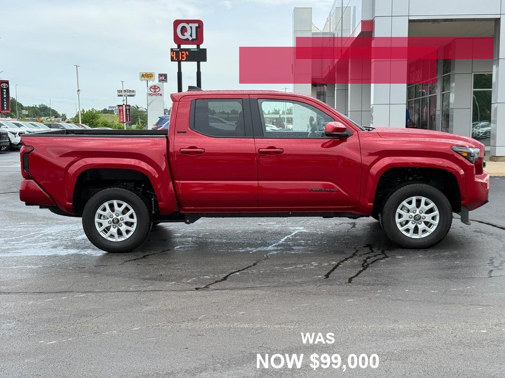 Toyota Tacoma 4WD Vehicle Full-screen Gallery Image 02