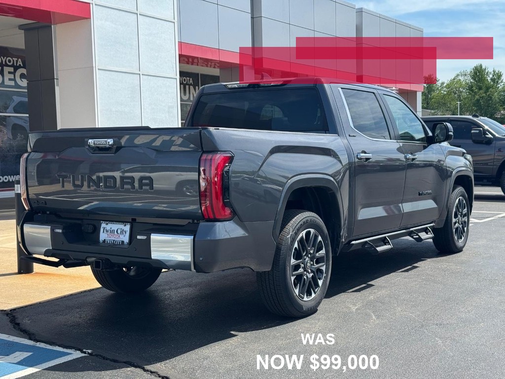 Toyota Tundra 4WD Vehicle Full-screen Gallery Image 03