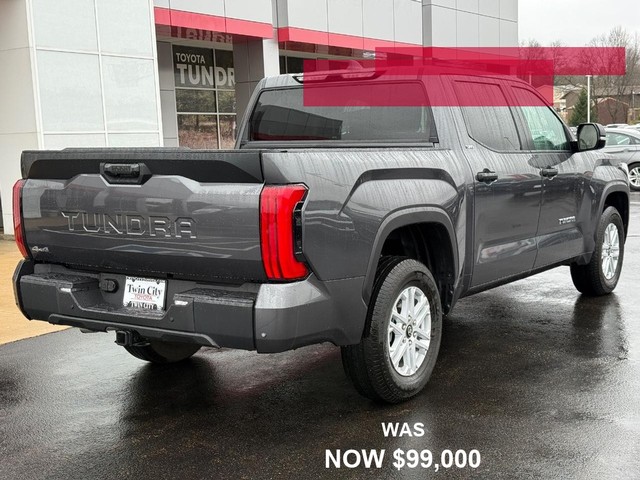 Toyota Tundra 4WD Vehicle Full-screen Gallery Image 03
