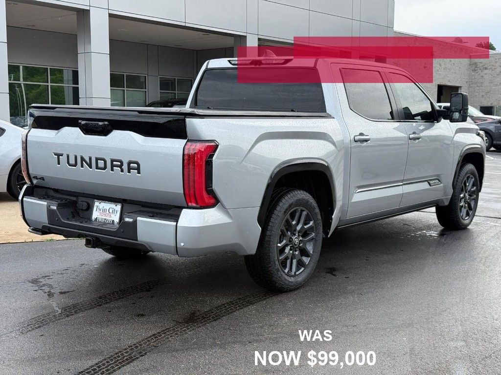Toyota Tundra 4WD Vehicle Full-screen Gallery Image 03