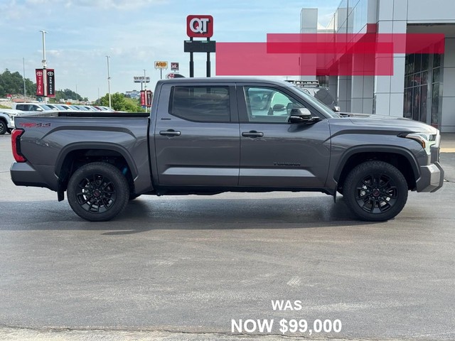 Toyota Tundra 4WD Vehicle Full-screen Gallery Image 03
