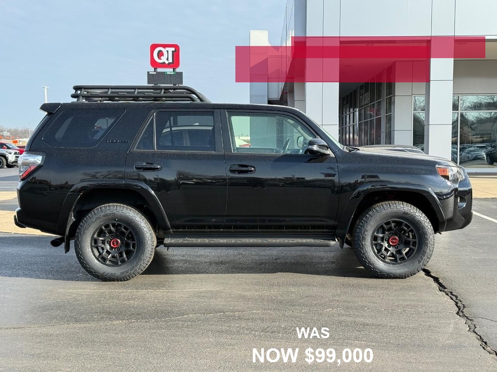 Toyota 4Runner Vehicle Full-screen Gallery Image 02