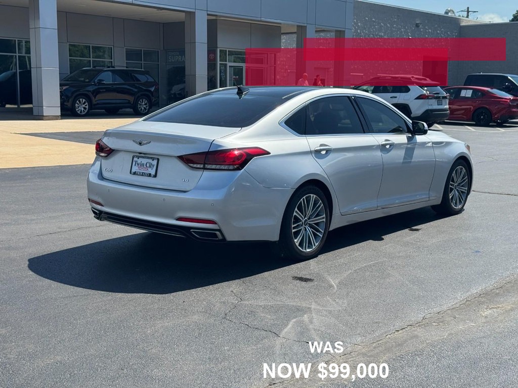 Genesis G80 Vehicle Full-screen Gallery Image 03