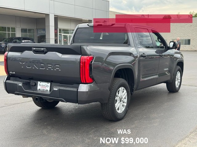 Toyota Tundra 4WD Vehicle Full-screen Gallery Image 03