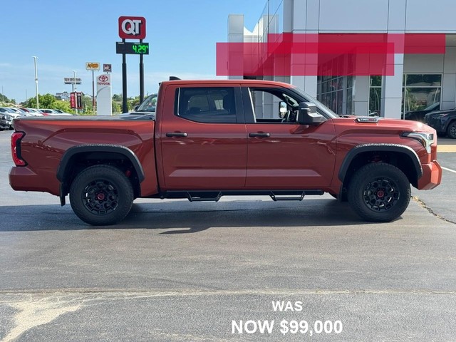 Toyota Tundra 4WD Vehicle Full-screen Gallery Image 02