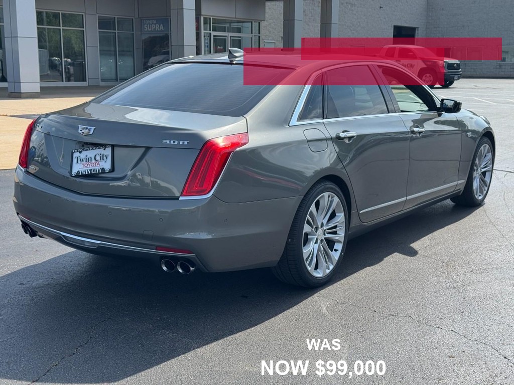 Cadillac CT6 Sedan Vehicle Full-screen Gallery Image 03