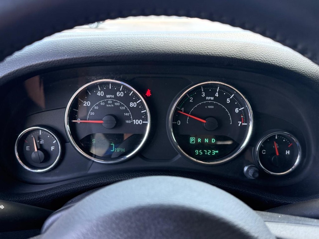 Jeep Wrangler Unlimited Vehicle Full-screen Gallery Image 19