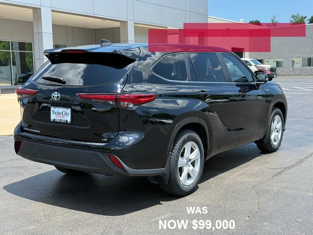 Toyota Highlander Vehicle Full-screen Gallery Image 03