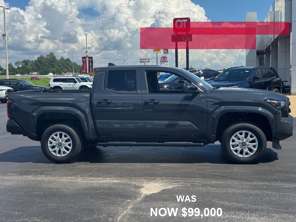 Toyota Tacoma 4WD Vehicle Full-screen Gallery Image 02