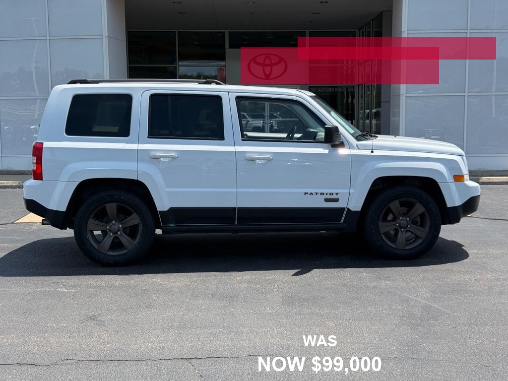 Jeep Patriot Vehicle Full-screen Gallery Image 02