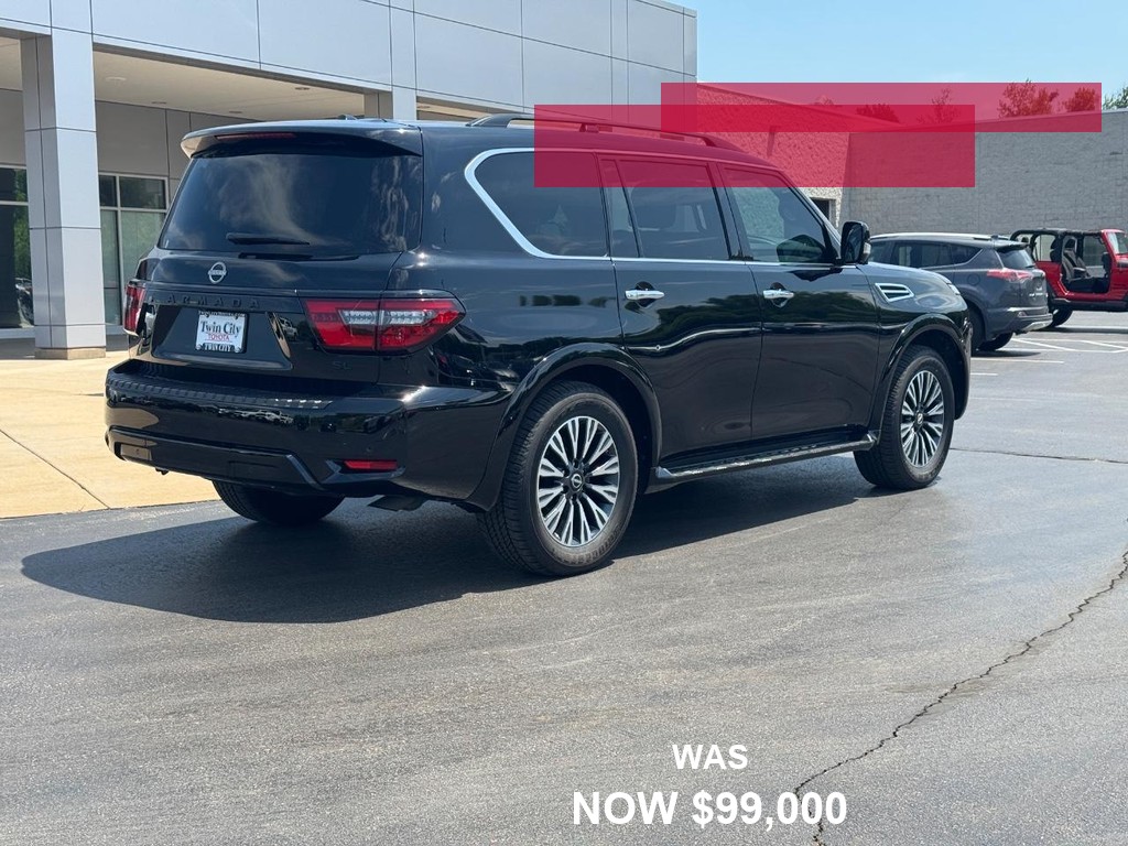 Nissan Armada Vehicle Full-screen Gallery Image 03