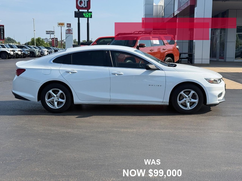 Chevrolet Malibu Vehicle Full-screen Gallery Image 02