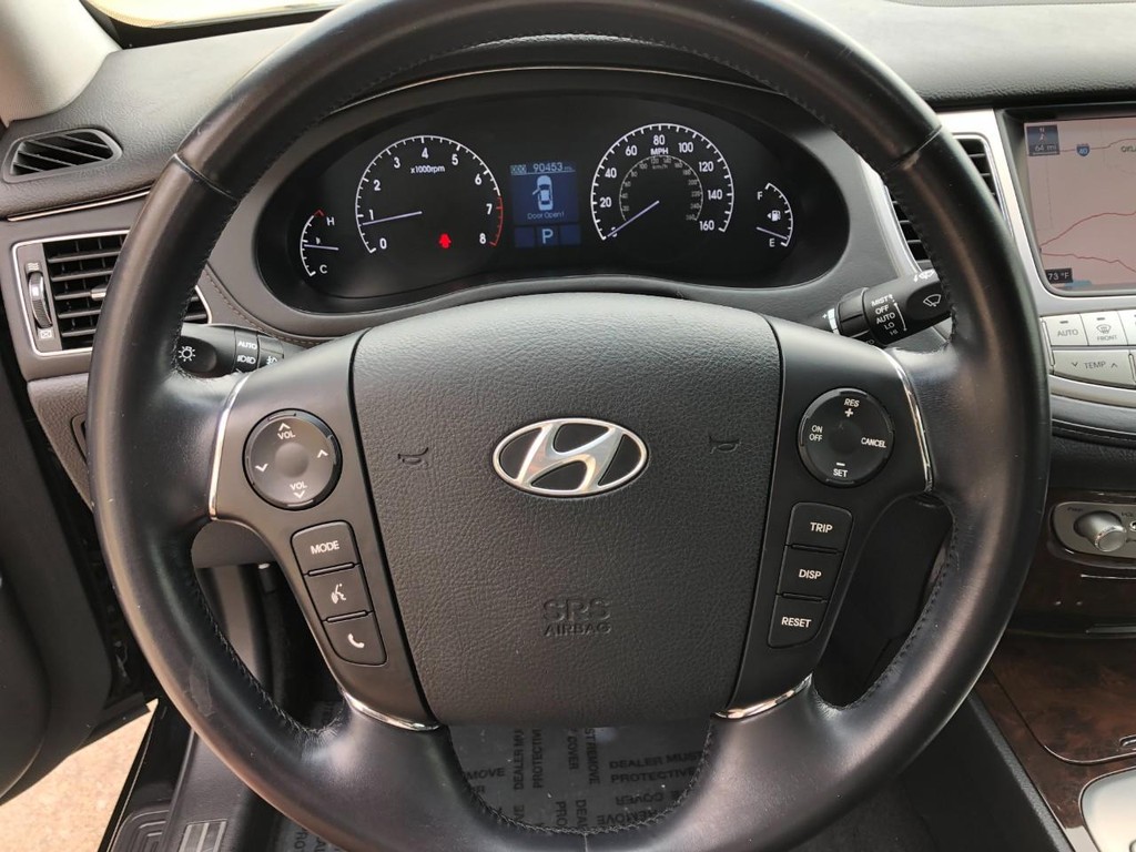 Toyota Corolla Cross Vehicle Full-screen Gallery Image 5