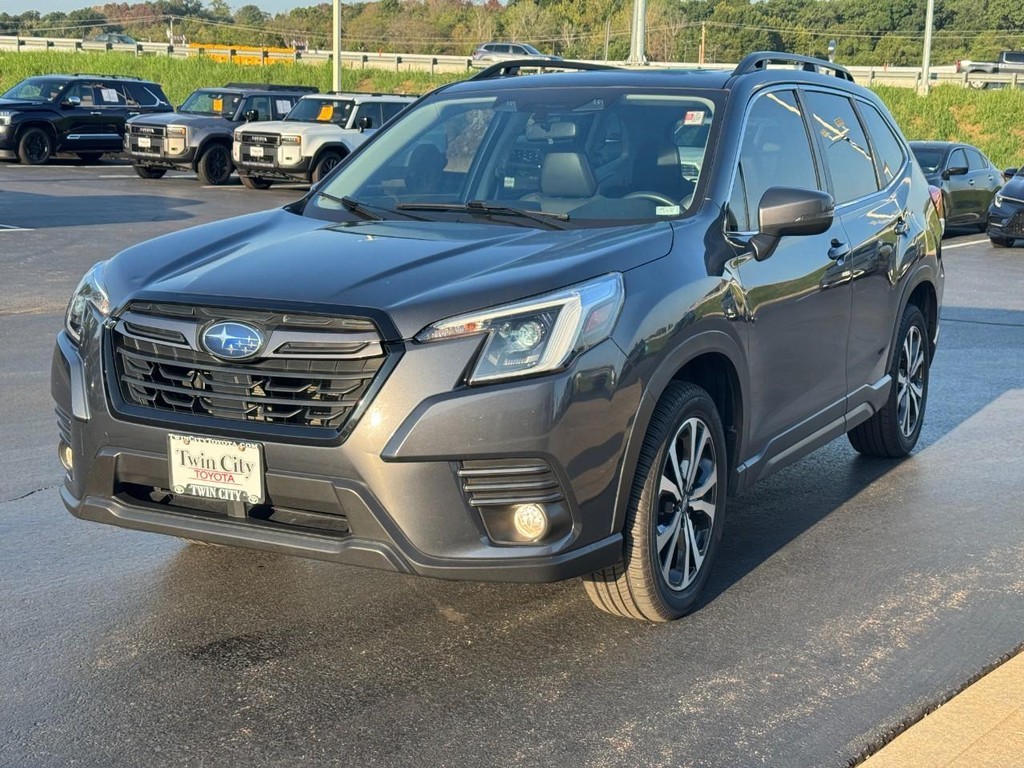 Subaru Forester Vehicle Full-screen Gallery Image 08