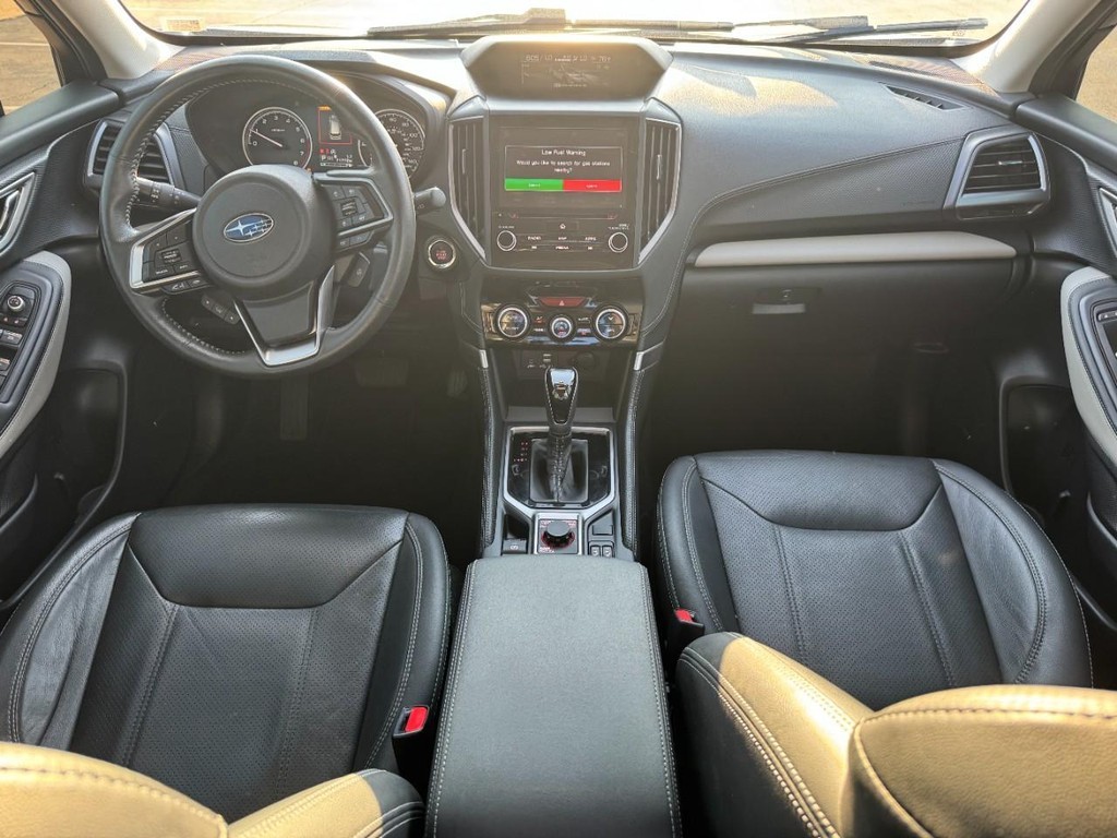 Subaru Forester Vehicle Full-screen Gallery Image 12