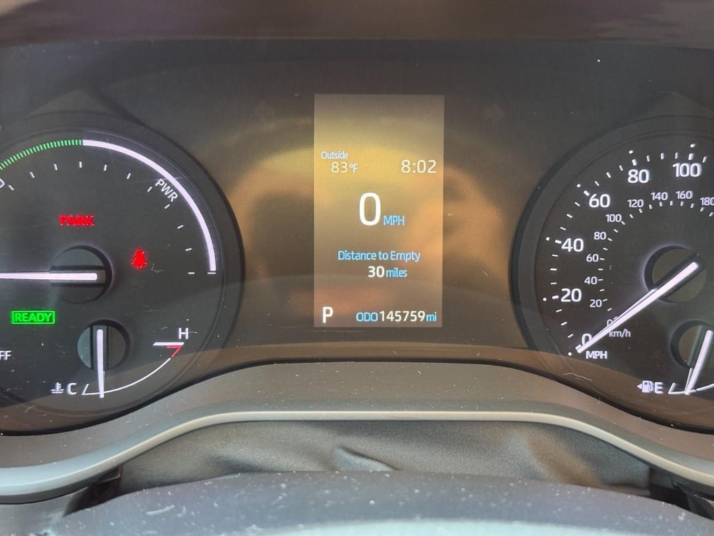 Toyota Sienna Vehicle Full-screen Gallery Image 23