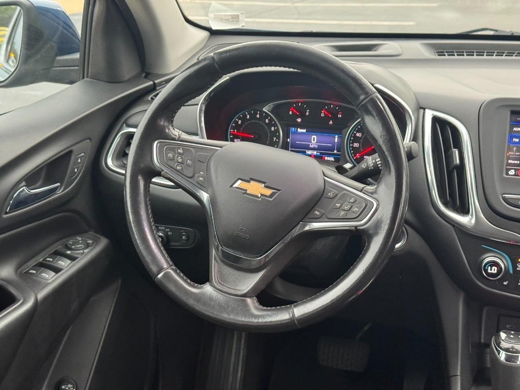 Chevrolet Equinox Vehicle Full-screen Gallery Image 13