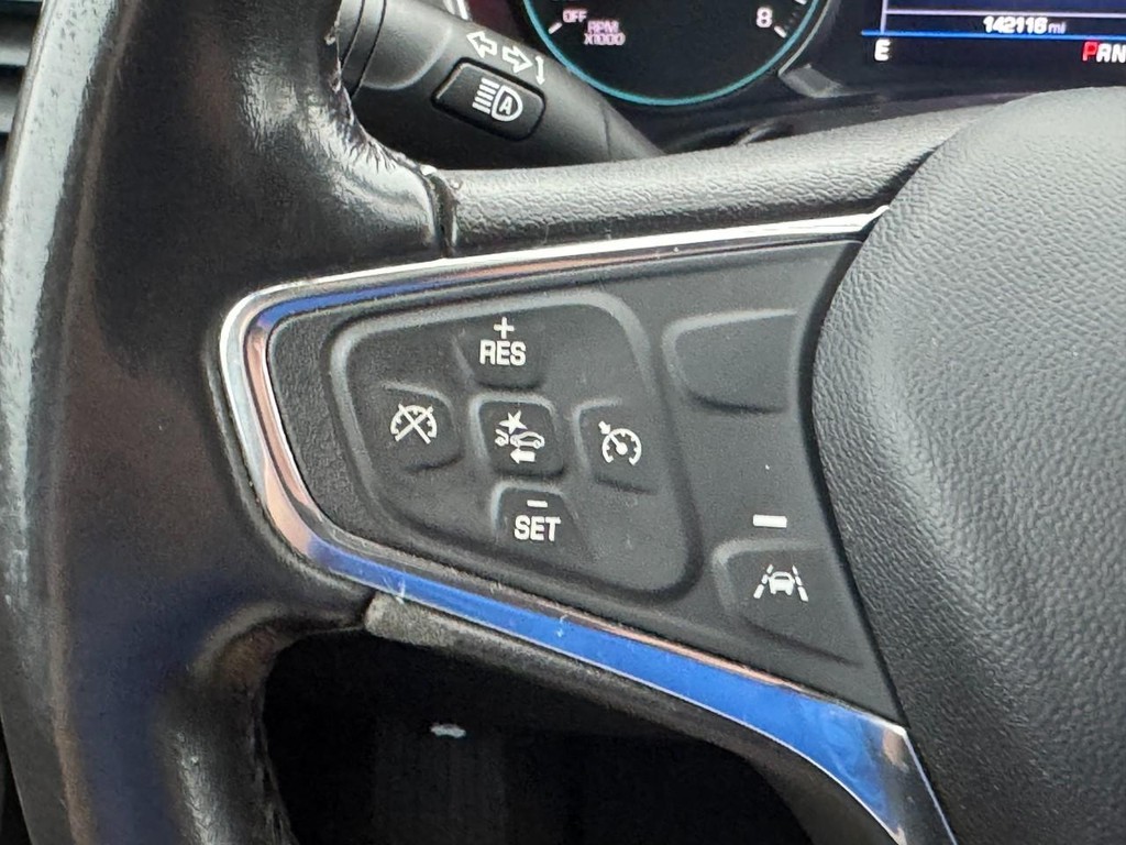 Chevrolet Equinox Vehicle Full-screen Gallery Image 19