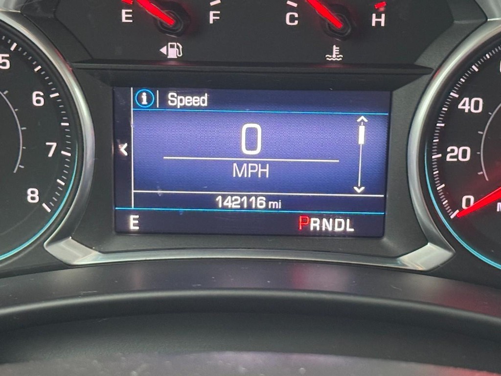 Chevrolet Equinox Vehicle Full-screen Gallery Image 22