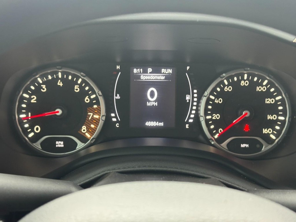 Jeep Renegade Vehicle Full-screen Gallery Image 20