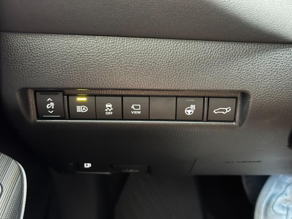 Toyota Venza Vehicle Full-screen Gallery Image 19