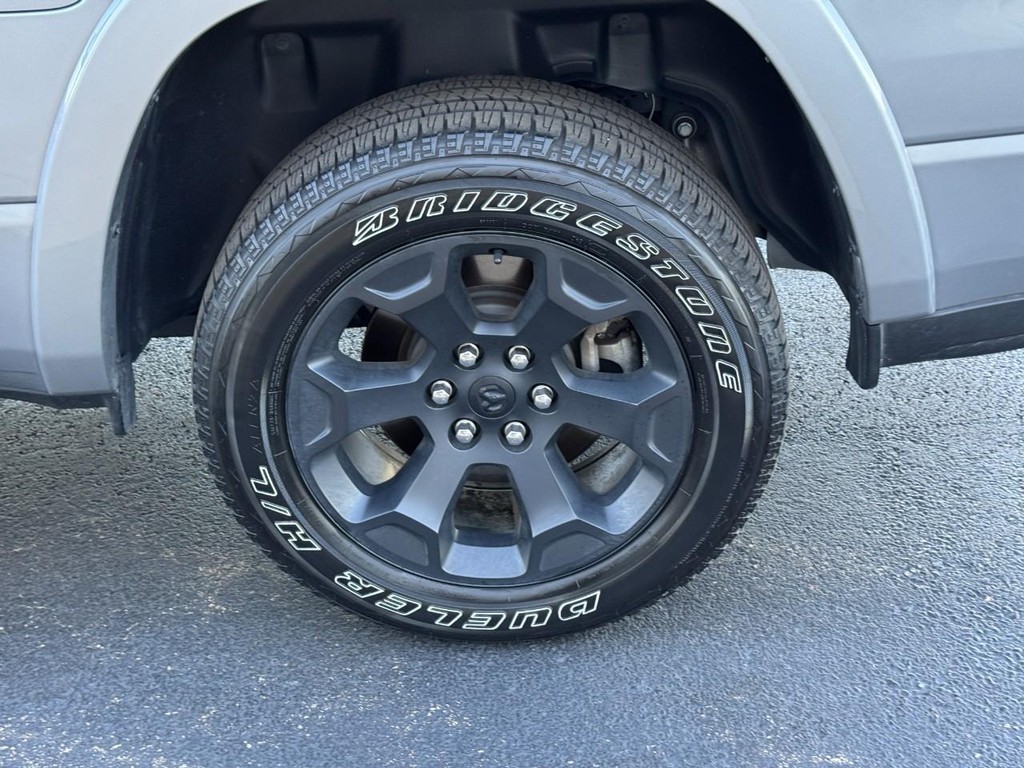Ram 1500 Vehicle Full-screen Gallery Image 08