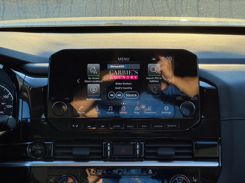 Nissan Pathfinder Vehicle Full-screen Gallery Image 16