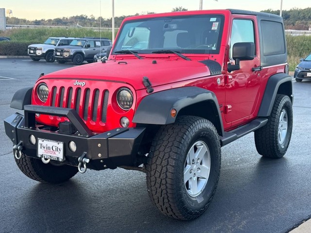 Jeep Wrangler Vehicle Full-screen Gallery Image 10