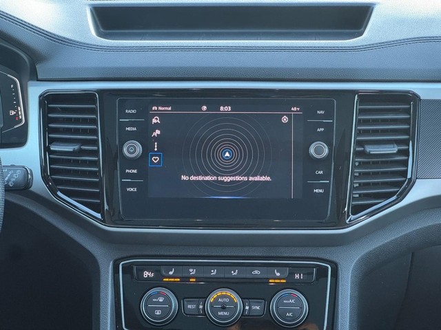 Volkswagen Atlas Vehicle Full-screen Gallery Image 18