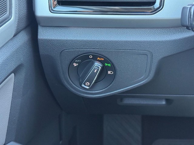 Volkswagen Atlas Vehicle Full-screen Gallery Image 22