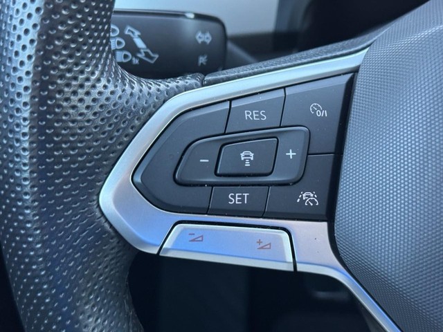 Volkswagen Atlas Vehicle Full-screen Gallery Image 23
