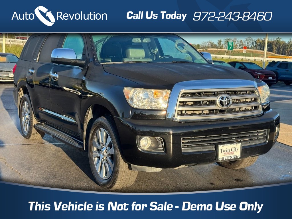 2016 Toyota Sequoia vehicle photo 1