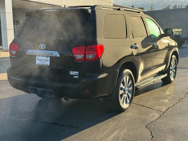 Toyota Sequoia Vehicle Full-screen Gallery Image 04
