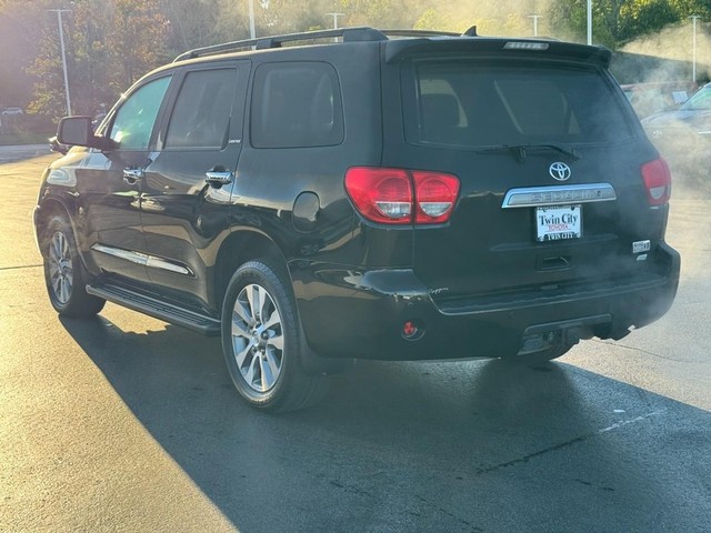Toyota Sequoia Vehicle Full-screen Gallery Image 09