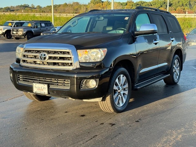 Toyota Sequoia Vehicle Full-screen Gallery Image 11