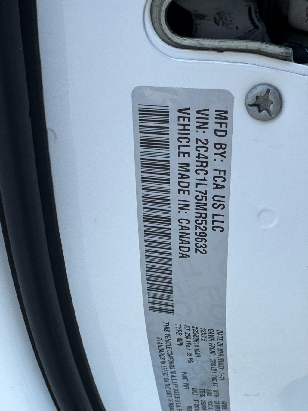 Chrysler Pacifica Vehicle Full-screen Gallery Image 29