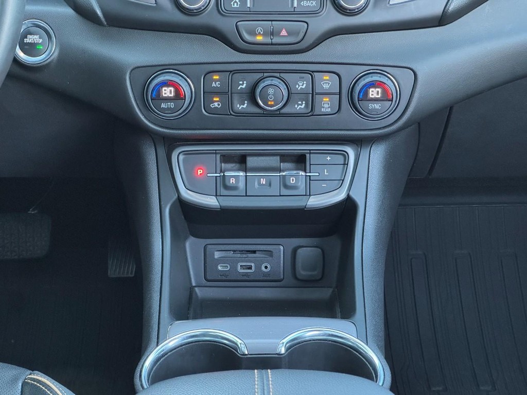 GMC Terrain Vehicle Full-screen Gallery Image 18