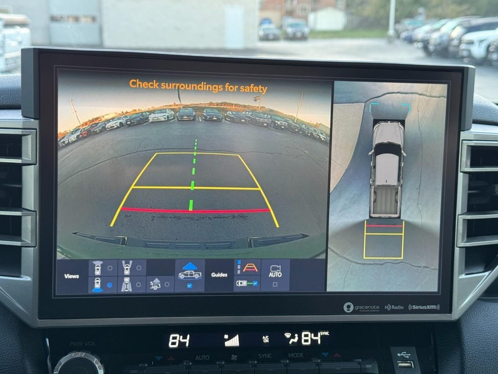 Toyota Tundra 4WD Vehicle Full-screen Gallery Image 26