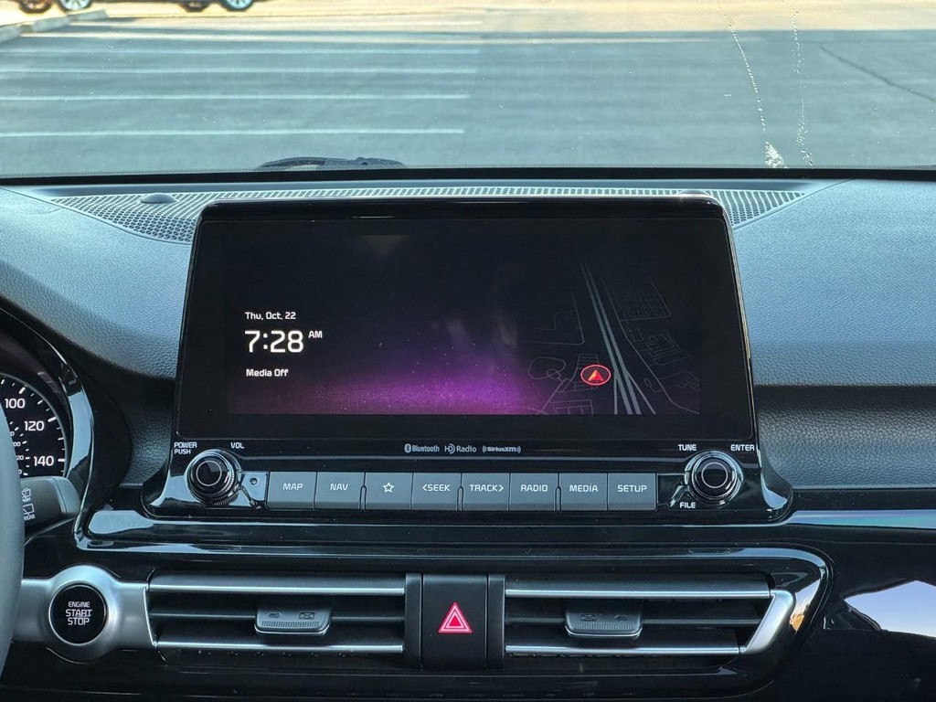 Kia Seltos Vehicle Full-screen Gallery Image 16