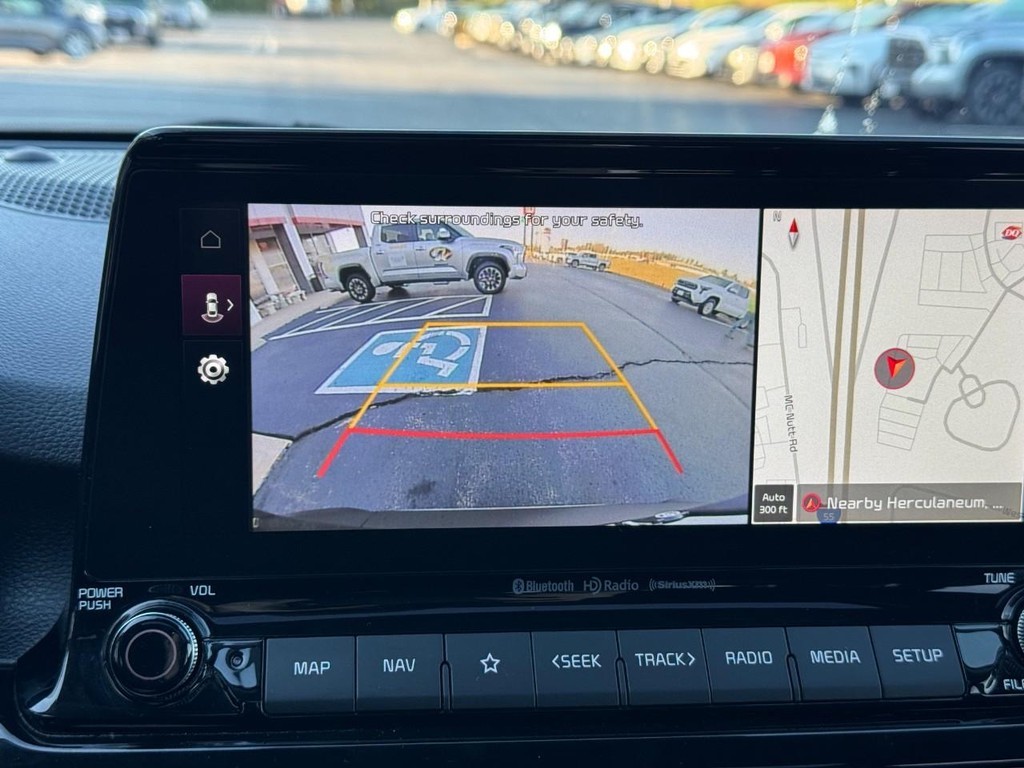 Kia Seltos Vehicle Full-screen Gallery Image 25