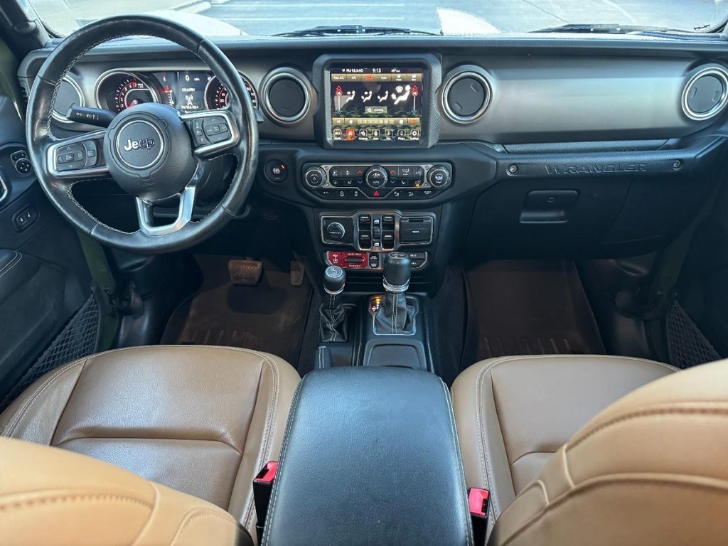 Jeep Wrangler Vehicle Full-screen Gallery Image 14