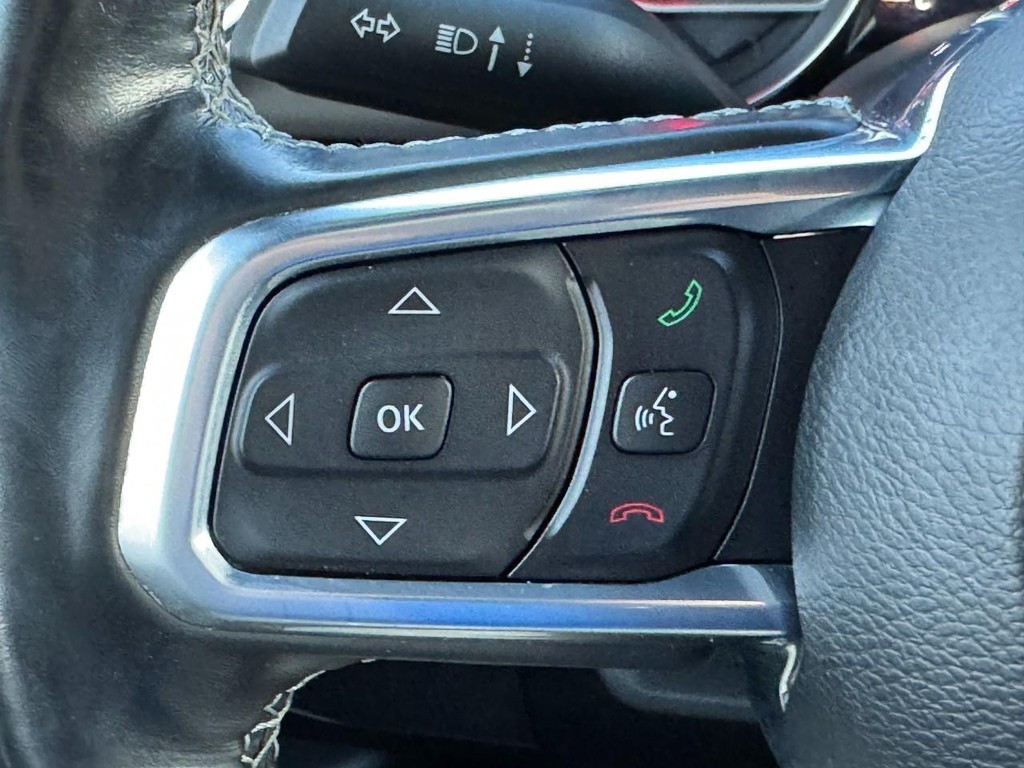 Jeep Wrangler Vehicle Full-screen Gallery Image 21