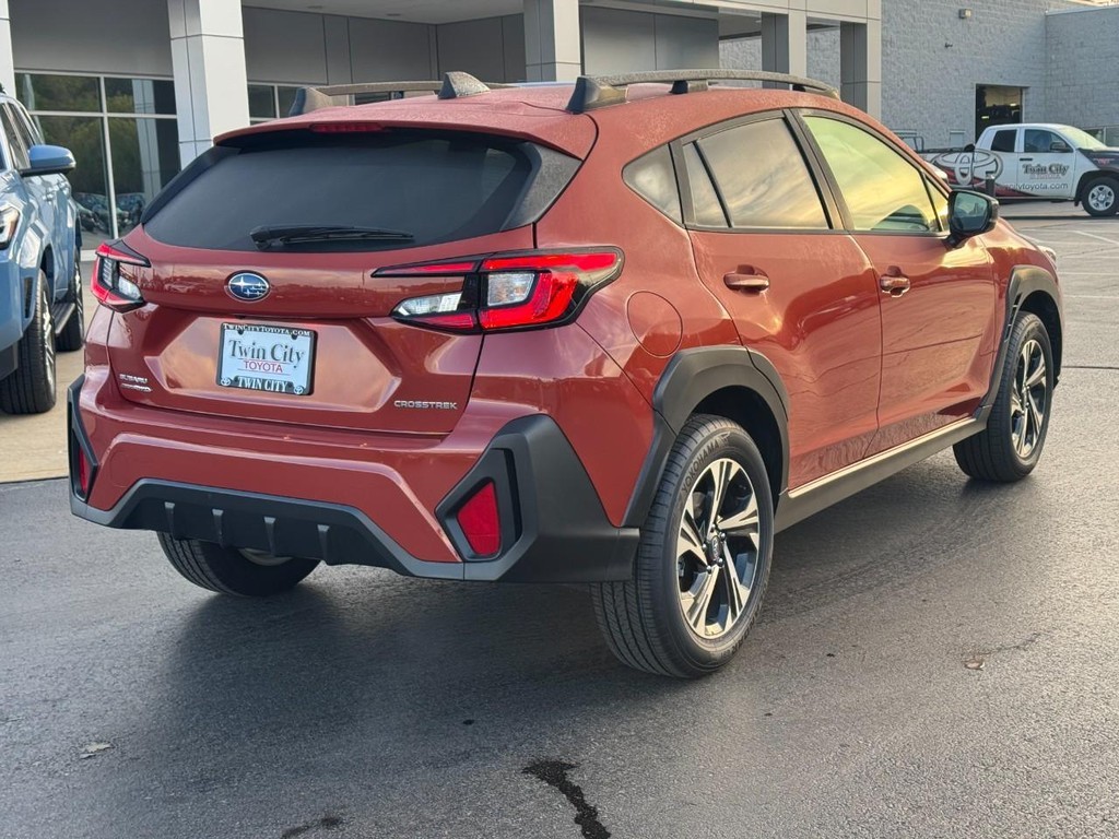 Subaru Crosstrek Vehicle Full-screen Gallery Image 04