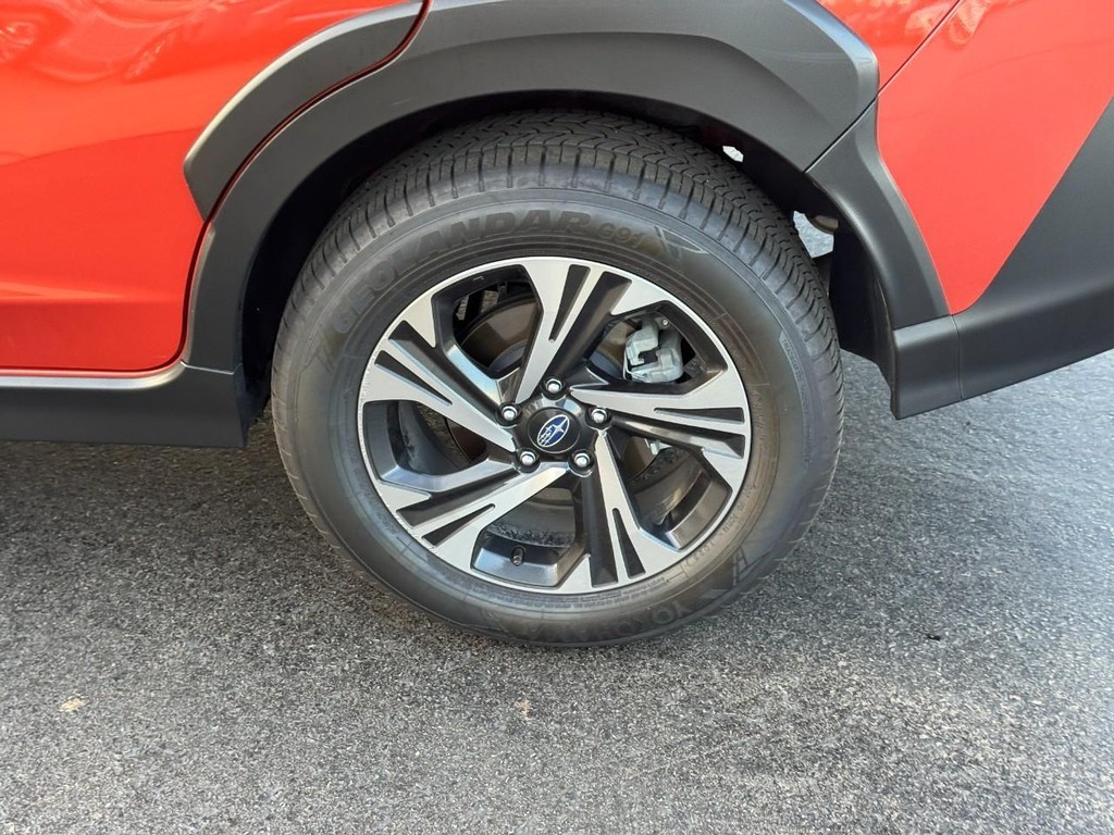 Subaru Crosstrek Vehicle Full-screen Gallery Image 09
