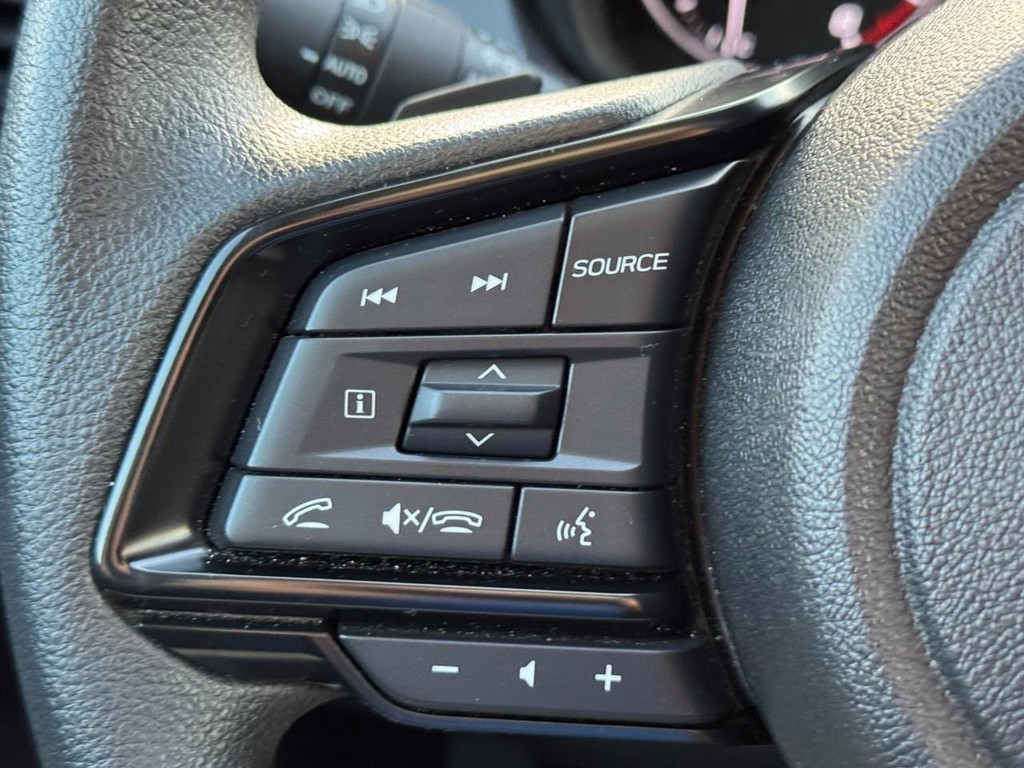 Subaru Crosstrek Vehicle Full-screen Gallery Image 21