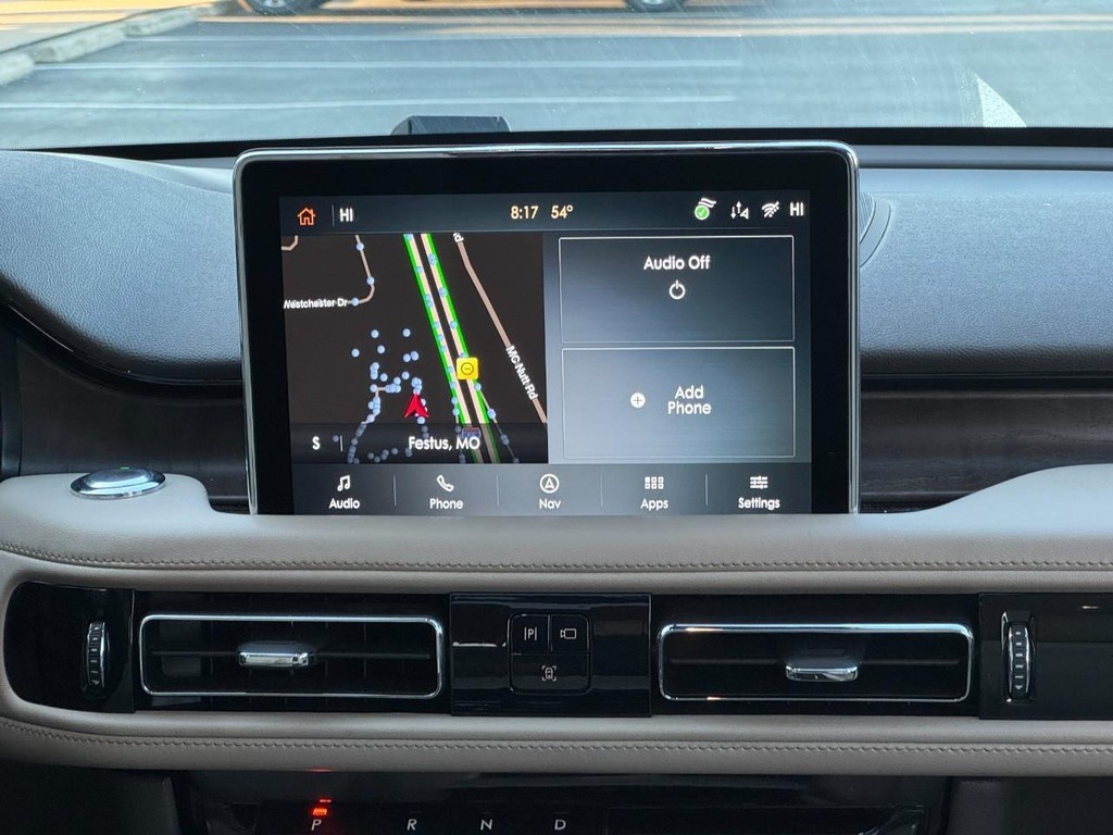 Lincoln Aviator Vehicle Full-screen Gallery Image 17