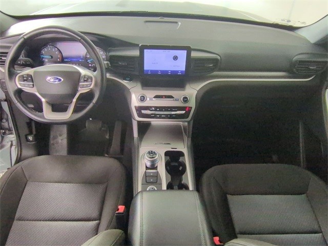 Ford Explorer Vehicle Full-screen Gallery Image 19