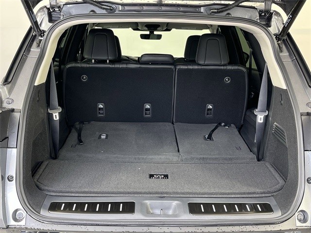 INFINITI QX60 Vehicle Full-screen Gallery Image 06