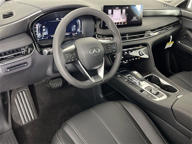 INFINITI QX60 Vehicle Full-screen Gallery Image 14